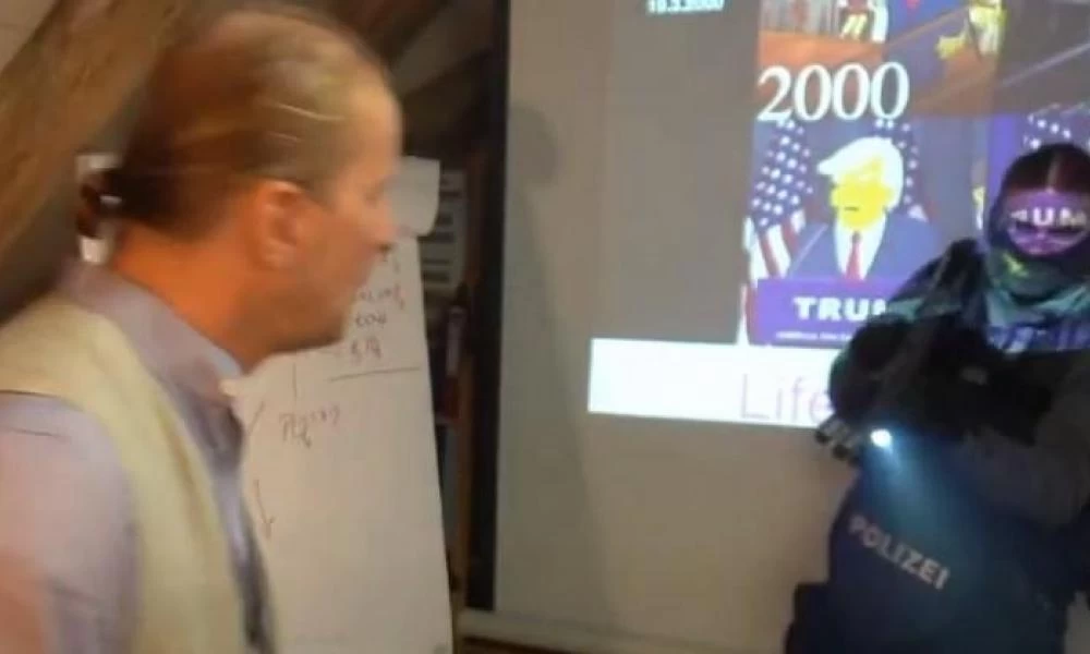 Ντου της αστυνομίας σε σπίτι γιατρού Live! (ΒΙΝΤΕΟ)